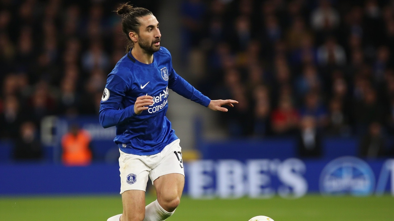 Tiền đạo cánh Jack Grealish của Everton và đội tuyển Anh (chân) có thể vắng mặt