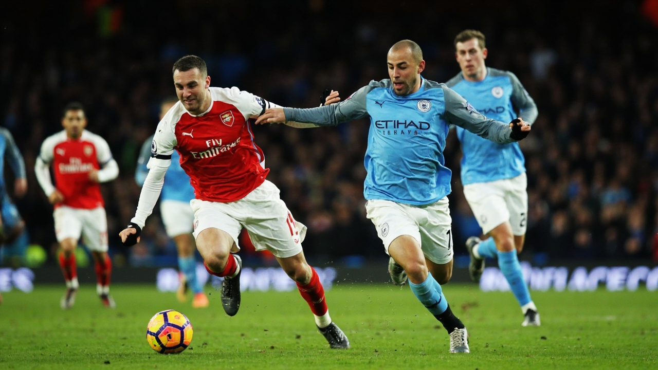 Manchester City keeps the pressure on Arsenal with win against Crystal