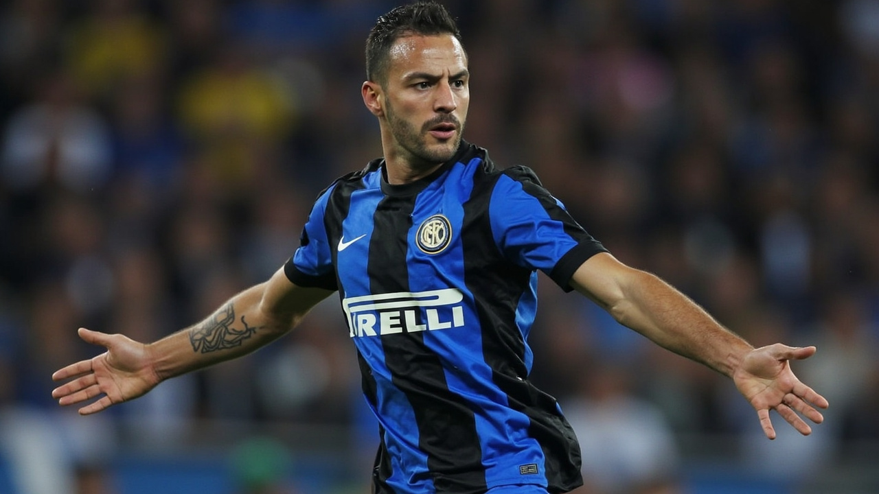 Martinez nets brace to help Inter get Serie A title pursuit back on track with rout of Roma