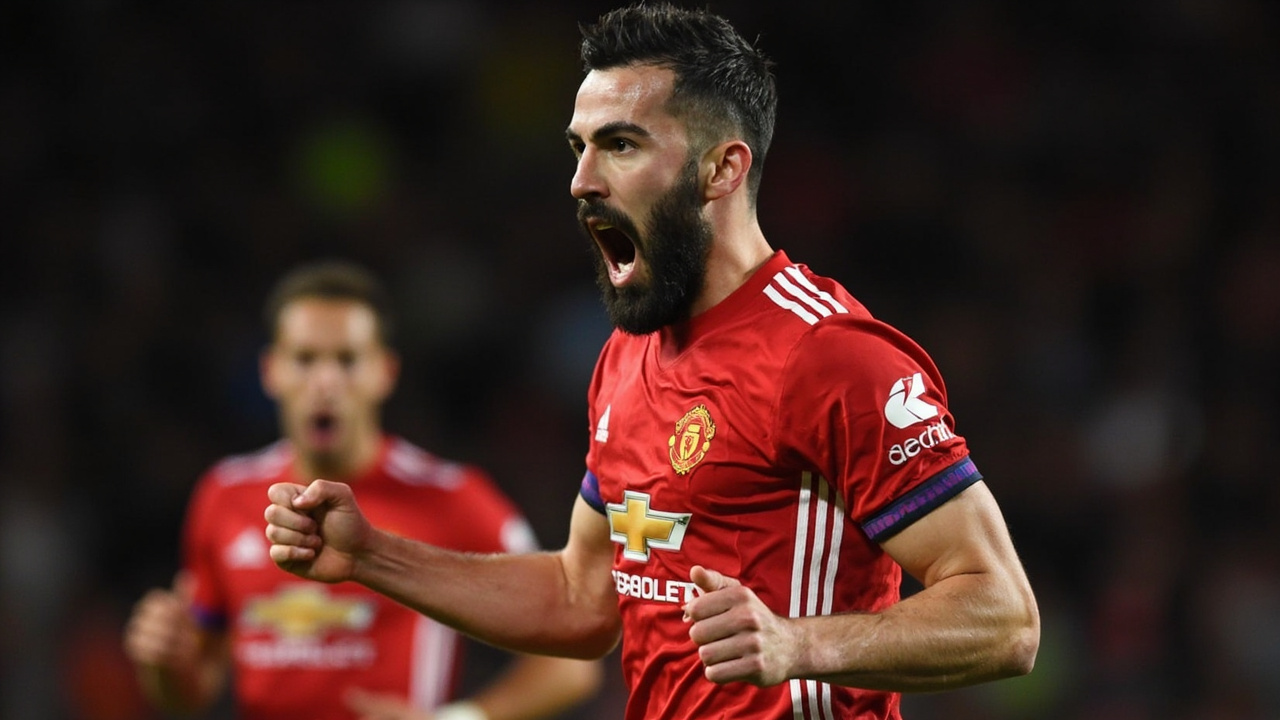 Bruno Fernandes Ties Premier League Assist Record as United Beat Forest 3-2