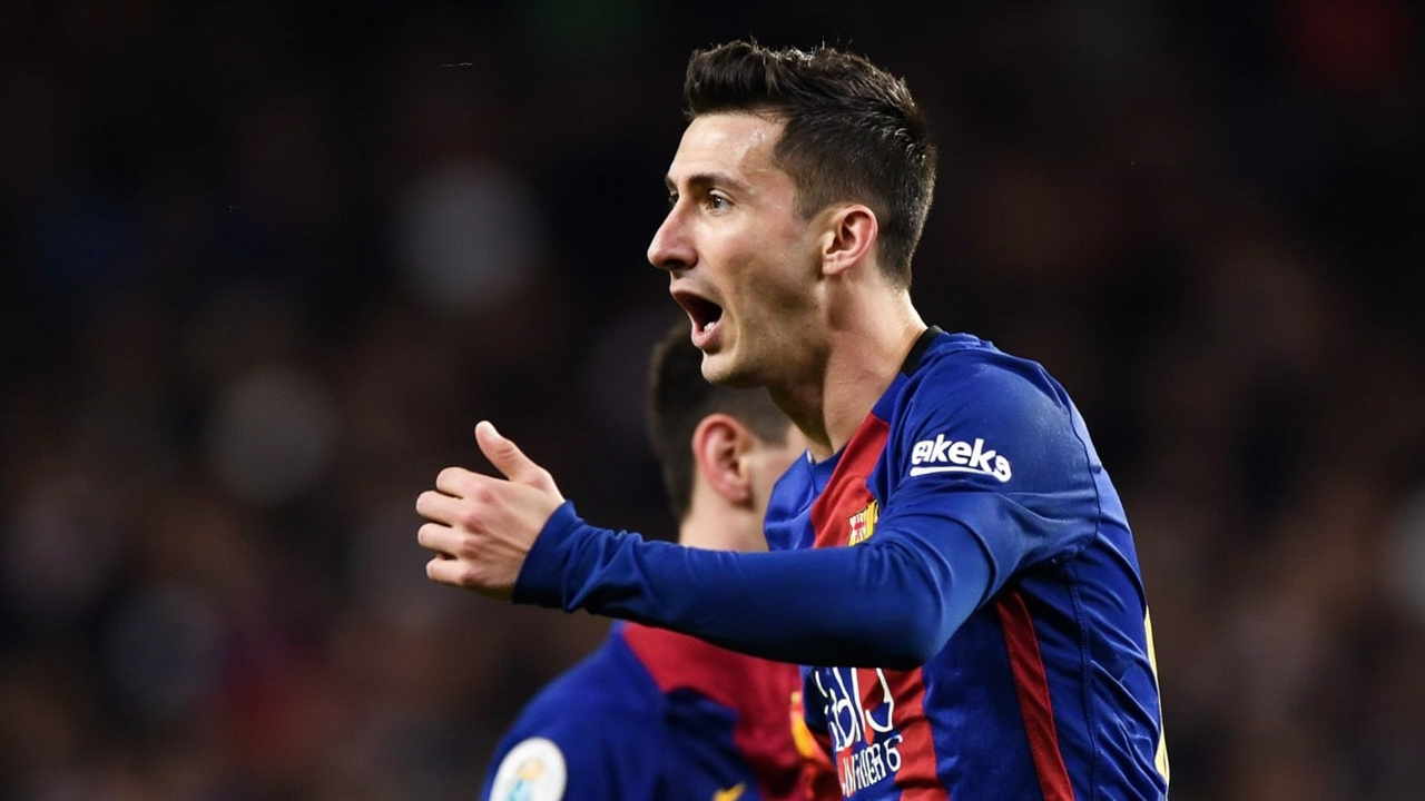 Barcelona caps perfect home season with emotional Lewandowski farewell to Camp Nou