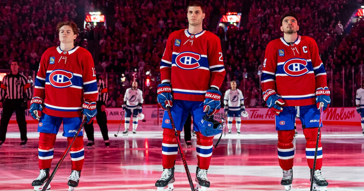 Dobes Outduels Vasilevskiy as Canadiens Edge Lightning in First Round