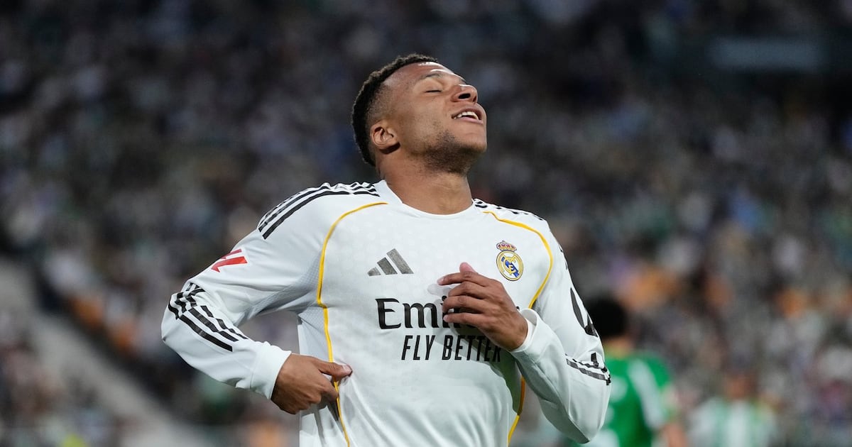 Barcelona Clinches 29th La Liga Title With 2-0 Win Over Real Madrid In El Clásico