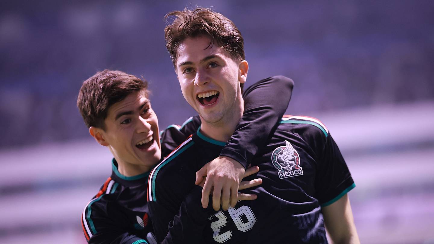Mexico Faces Australia in Final Pre-World Cup Friendly Before Roster Announcement