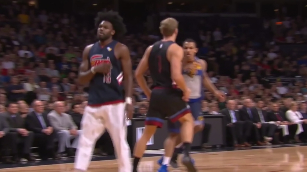 Fan banned for life after running onto court to take selfie with Wembanyama