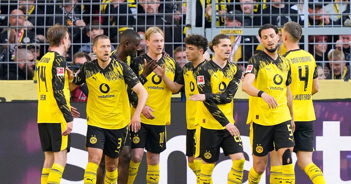 Borussia Dortmund seals Champions League spot with 4-0 win over Freiburg