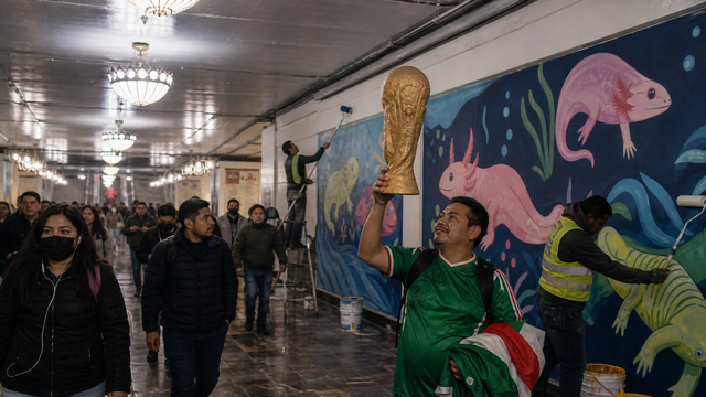 Mexico City Metro Chandelier Turns World Cup Renovations Into Meme Fuel