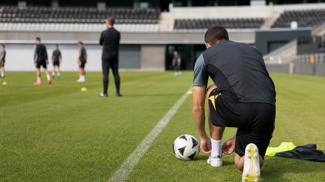 Columbus Crew Sign Brooks Lennon Through June 2027